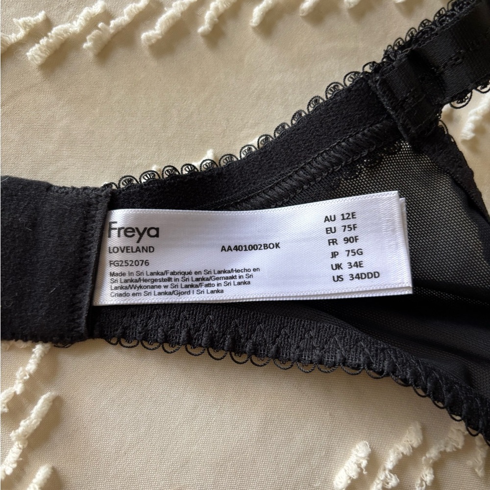 FREYA Loveland Underwire Plunge Bra - Picture 5 of 5